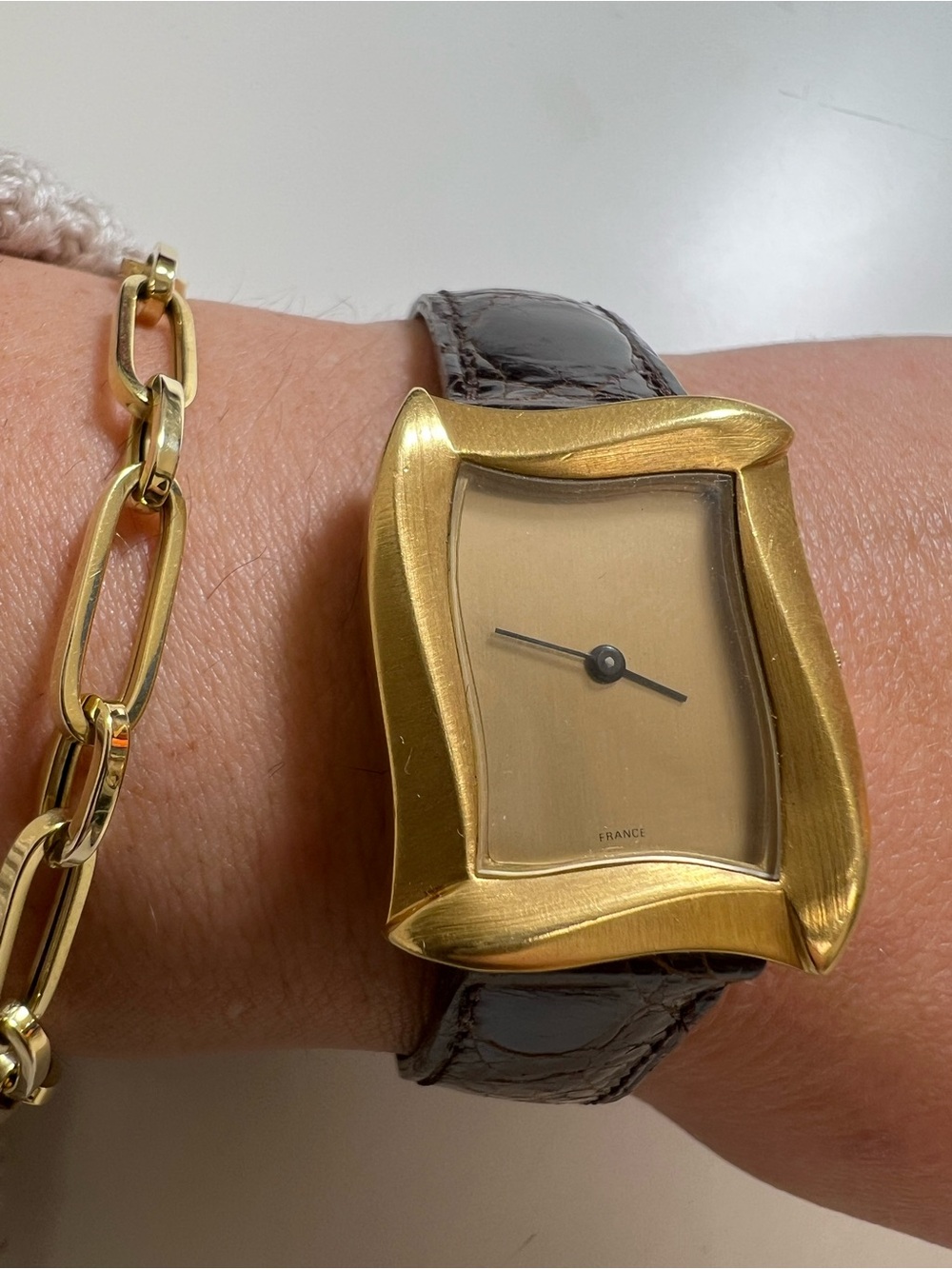 Angela Cummings 18k solid gold watch is a RARE vintage luxury timepiece